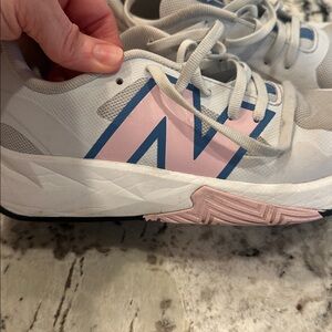 Girls new balance White and Pink Sneakers